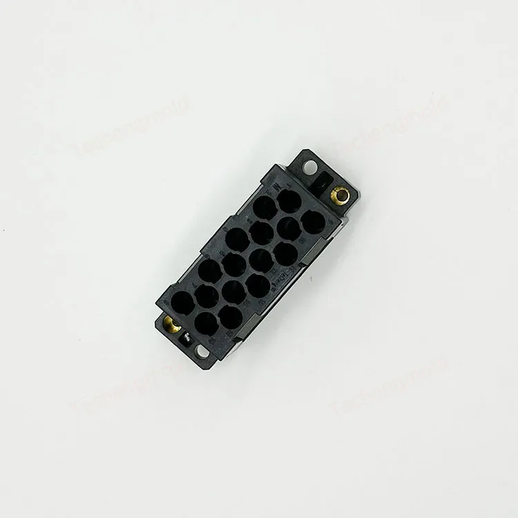 特诚科技精密工程塑料注塑件实拍